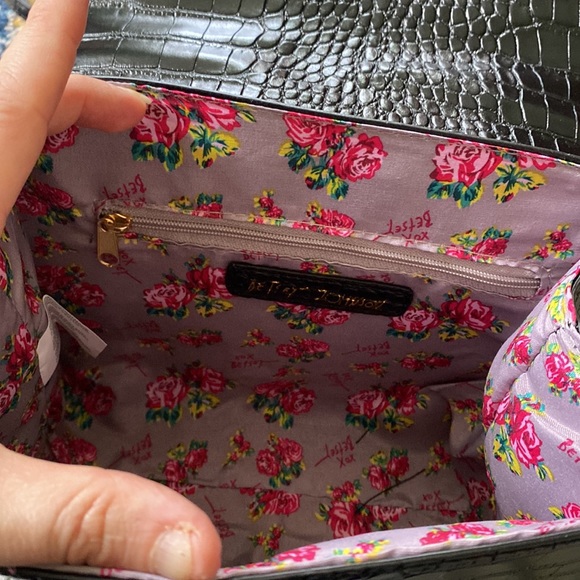 Betsey Johnson Double Bow Top Handle Crossbody + Satchel, Black & Gold - Picture 10 of 13